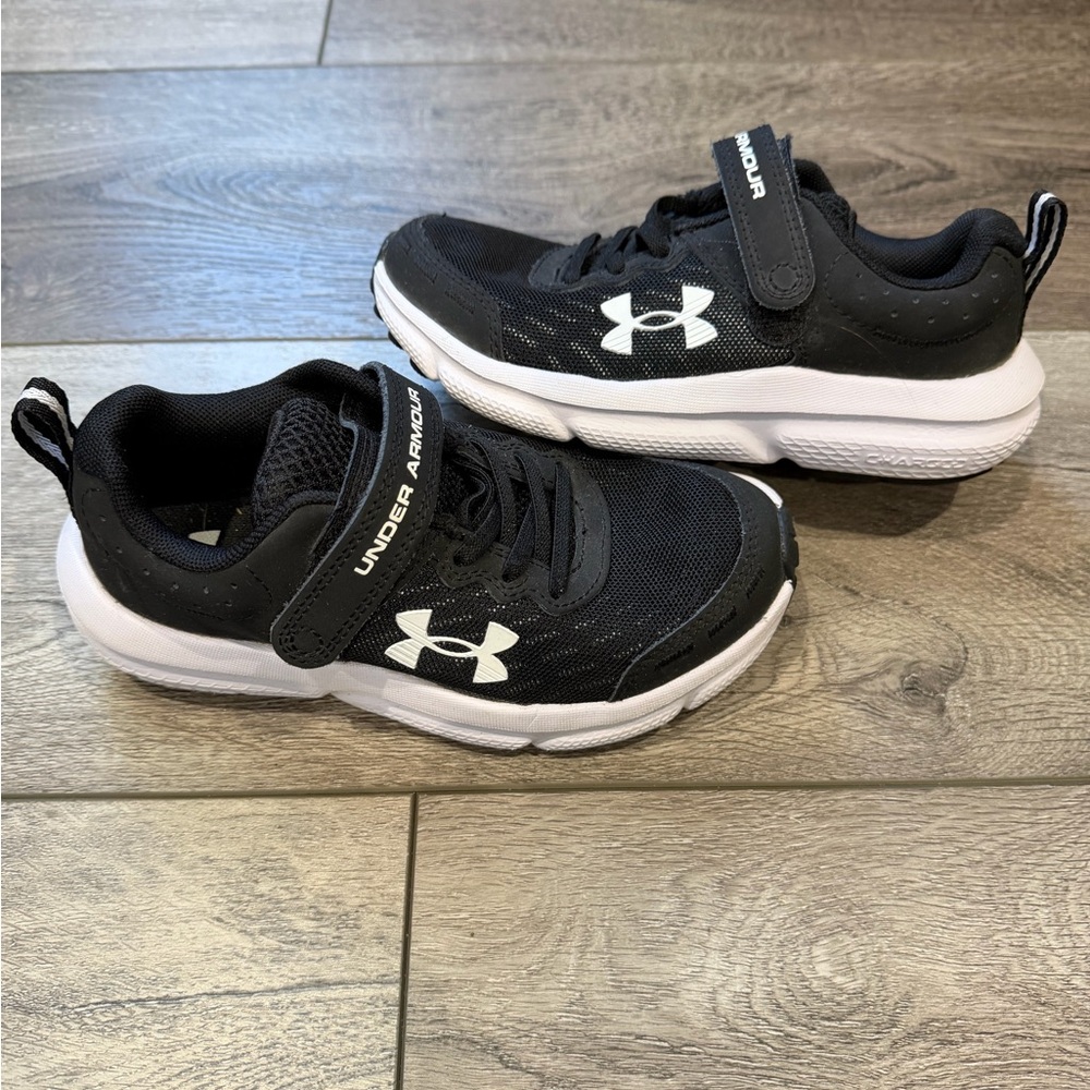 Under Armour Kids Black and White Sneakers